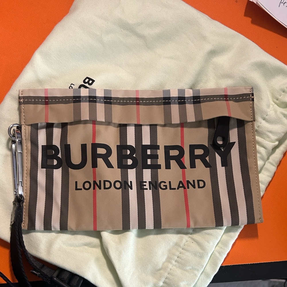Burberry Ecru and Red Webbing Wristlet with strap - Picture 2 of 7